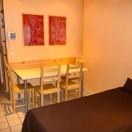 Comte De Aparthotel 2*