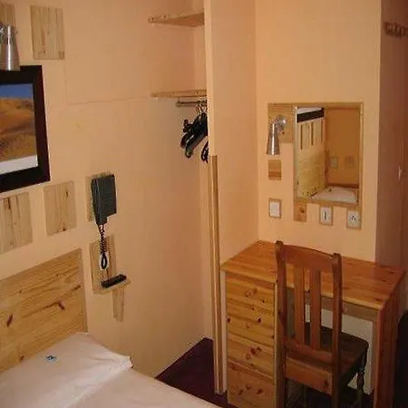Comte De Aparthotel